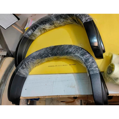 Накладки на арки "Круглые" старого образца для Chevrolet Niv@ (глянец) купить недорого с доставкой в Нижний-Новгород