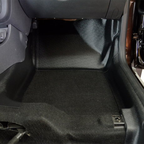 Комплект накладок на ковролин "КАРТ" + накладки на пороги дверей "КАРТ" (Комплект №1) для Renault Duster рестайлинг с 2015 г.в. купить недорого с доставкой в Нижний-Новгород